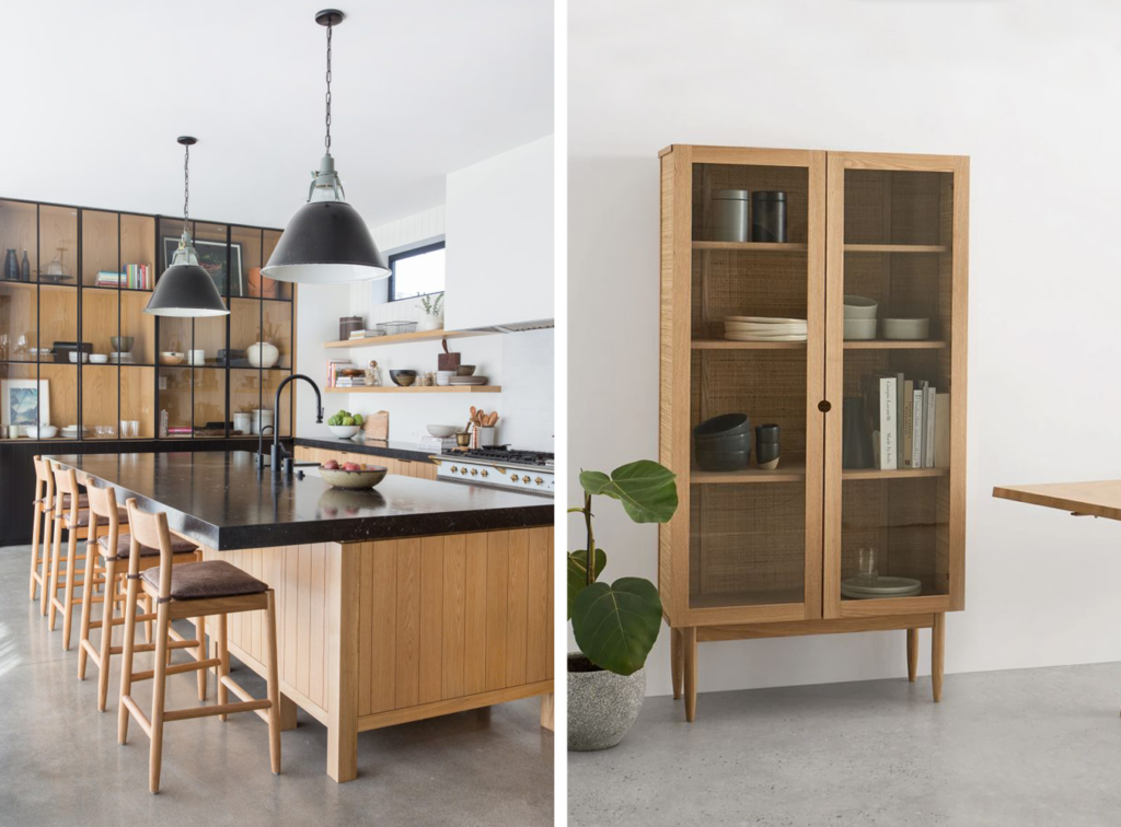 Le vaisselier transparent est une bonne alternative aux étagères. A gauche une armoire vitrée style industrielle et à droite un meuble en bois clair pour un style scandinave.